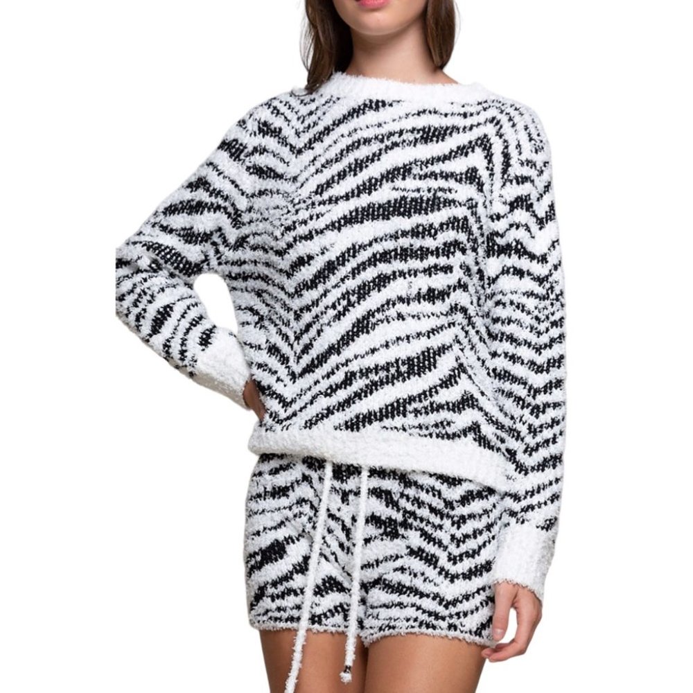 POL Fuzzy Zebra Print Drawstring Lounge Shorts White Black Size Medium NWT